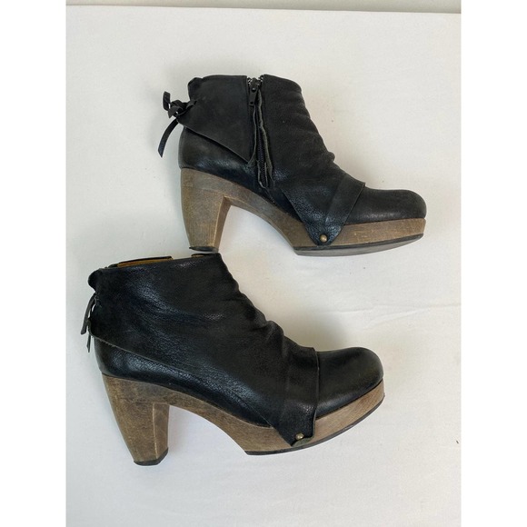 COCLICO Ndakinna Booties on Wooden Platform 38 - Picture 3 of 7